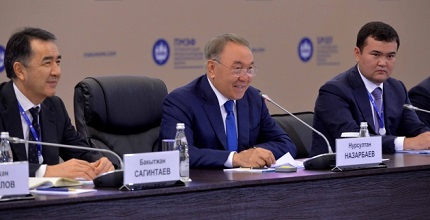 Назарбаев: мы построили свою часть дороги на Китай, очередь за Россией